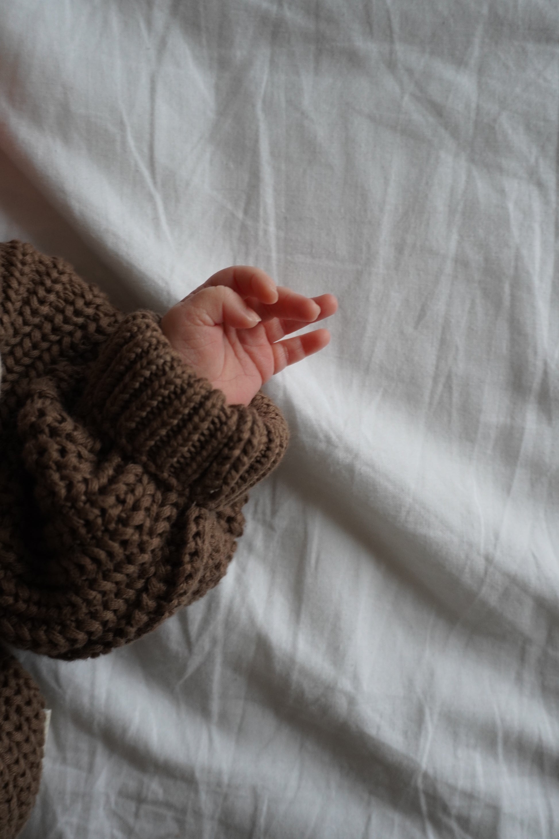 Chunky Knit Sweater | Coffee - romi.