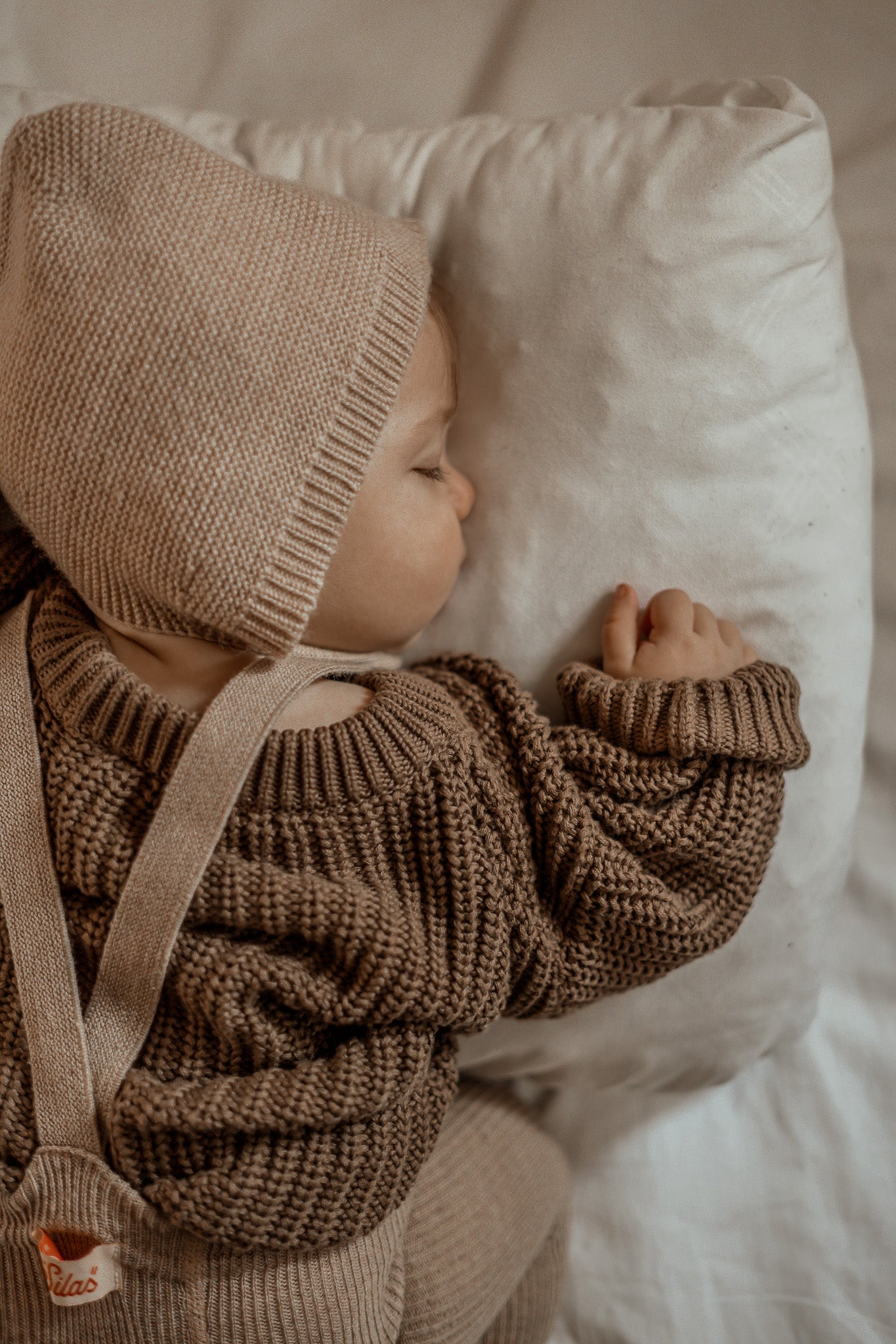 Chunky Knit Sweater | Coffee - romi.