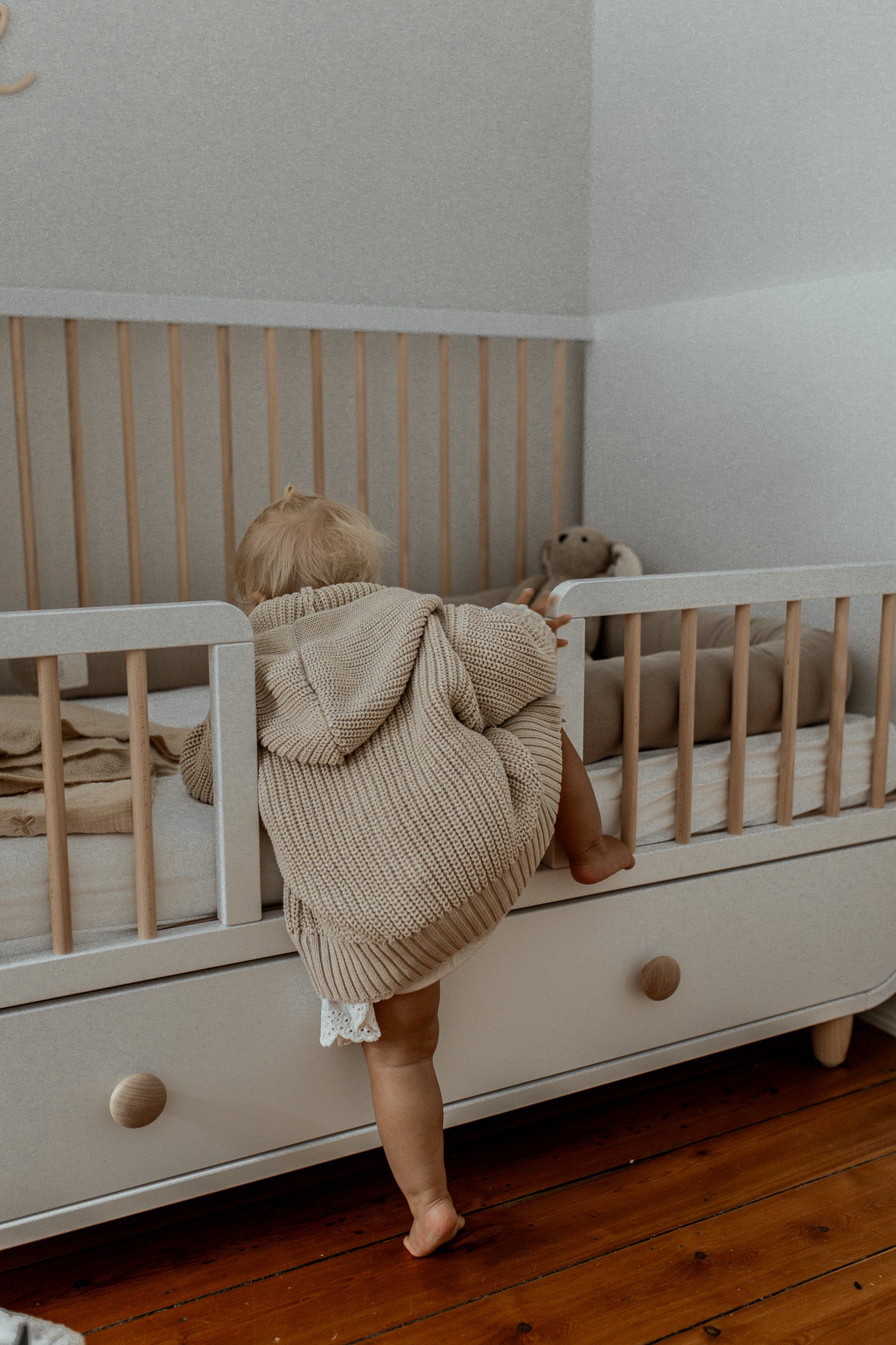 Chunky Knit Cardigan | Oat - romi.